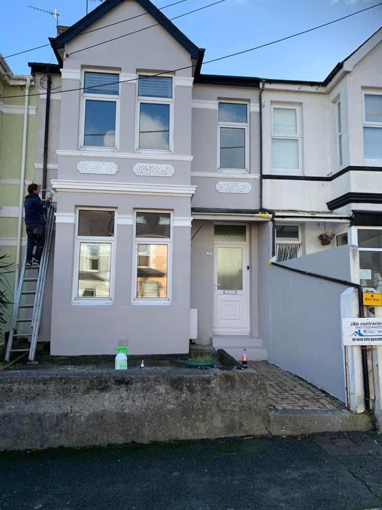 Completed roof replacement project in Ilfracombe
